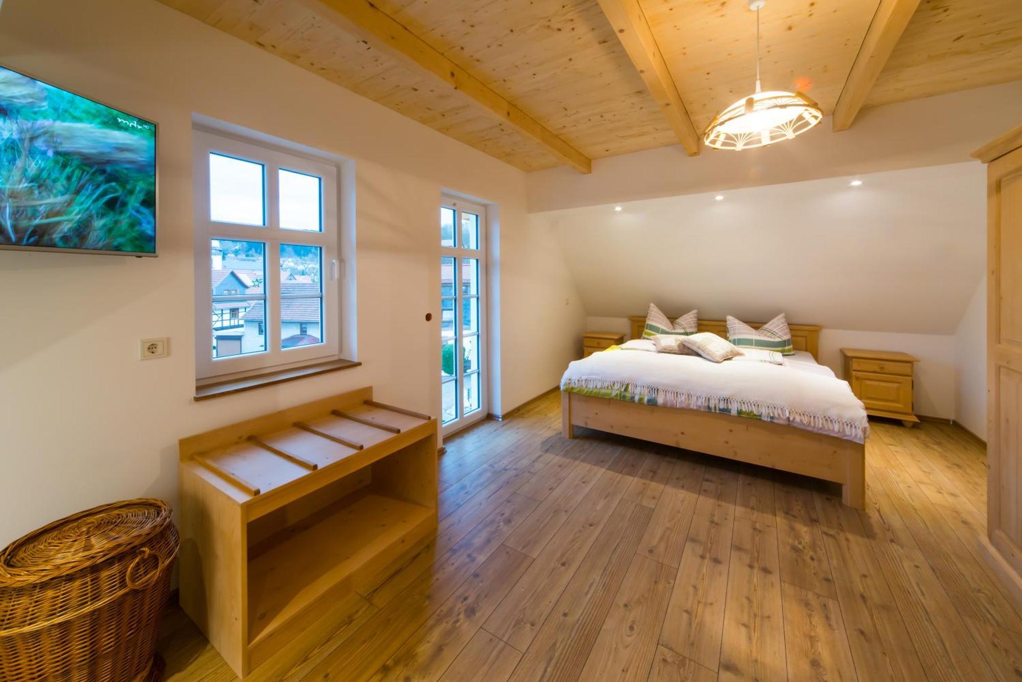 Staimicher Hoehen - Premium Appartements Kurort Steinbach-Hallenberg Phòng bức ảnh